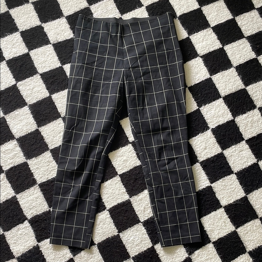 a new day Stretchy Black and White Ankle Cropped Pants